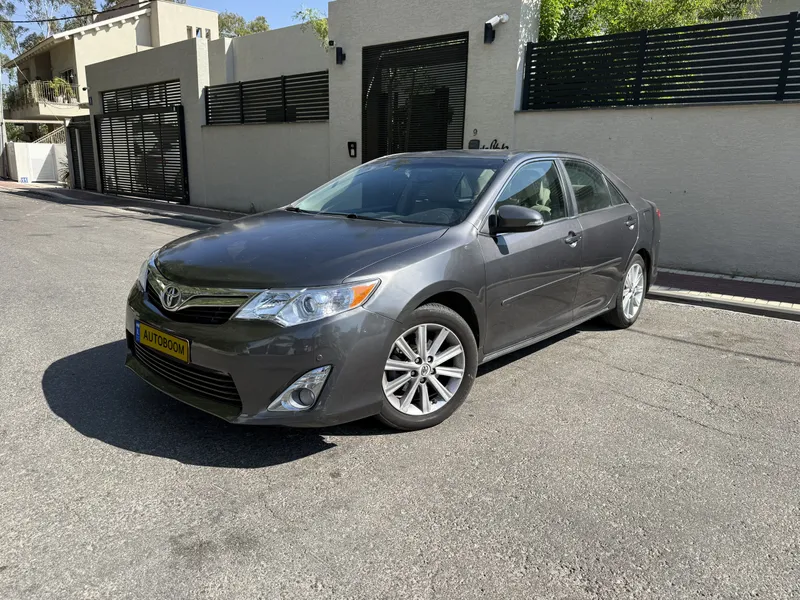Toyota Camry 2nd hand, 2013, private hand