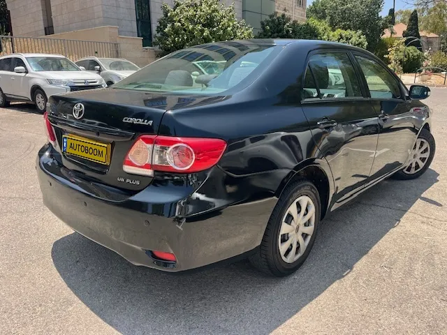 Toyota Corolla 2nd hand, 2011, private hand