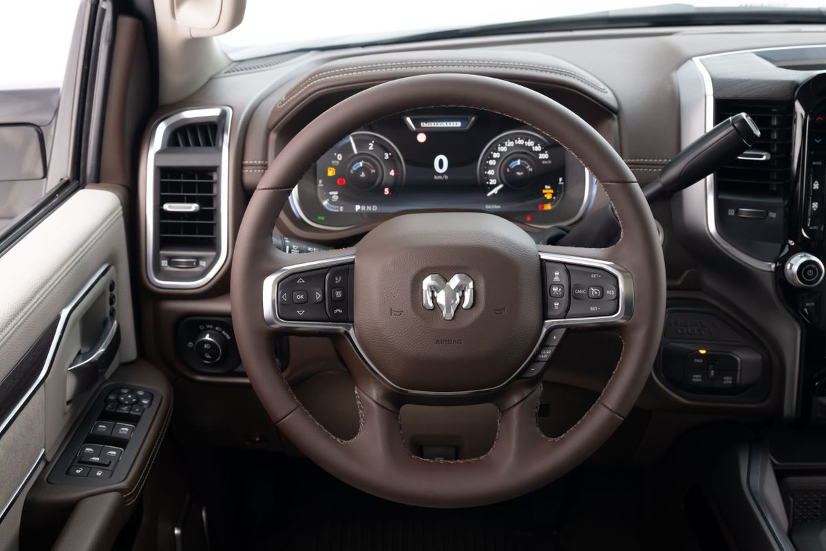 RAM 2500 2025. Панель приборов. Пикап Двойная кабина, 5 поколение, рестайлинг