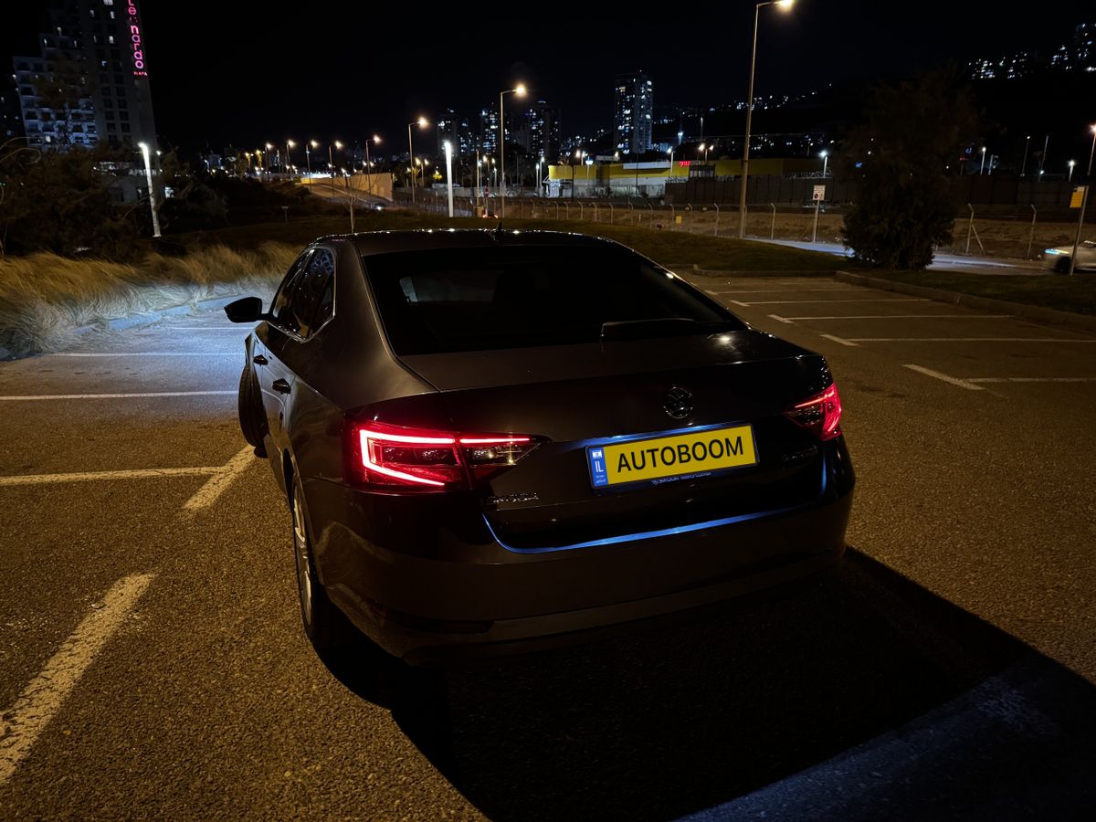 Skoda Superb с пробегом, 2018, частная рука