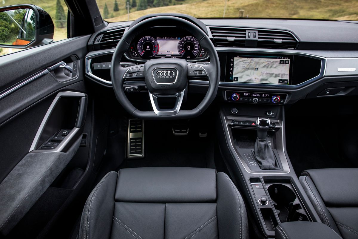 Audi Q3 Sportback 2019. Front seats. SUV Coupe, 1 generation