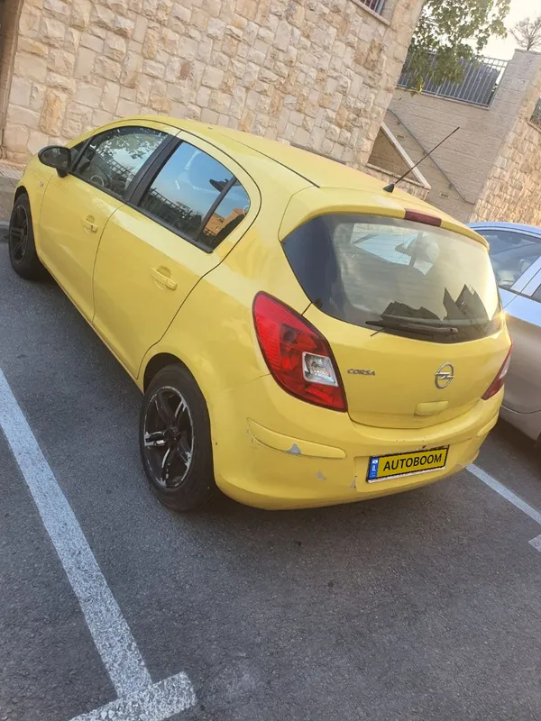 Opel Corsa 2ème main, 2011, main privée