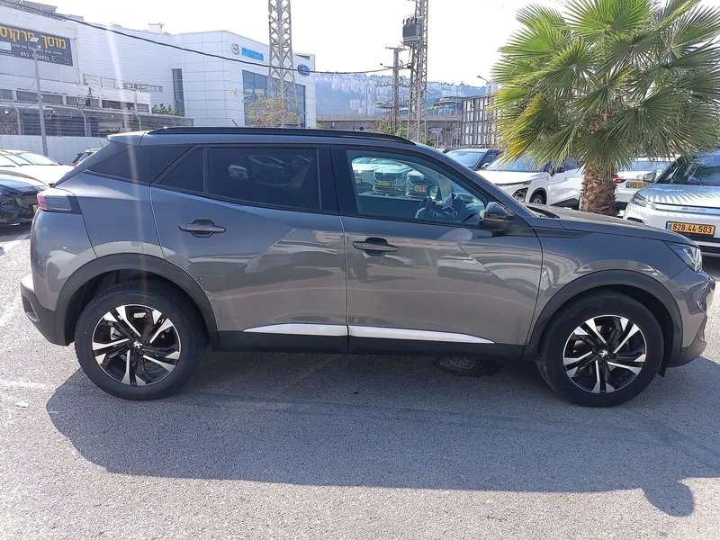 Peugeot 2008 с пробегом, 2022, частная рука