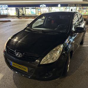 Hyundai i20, 2012, фото