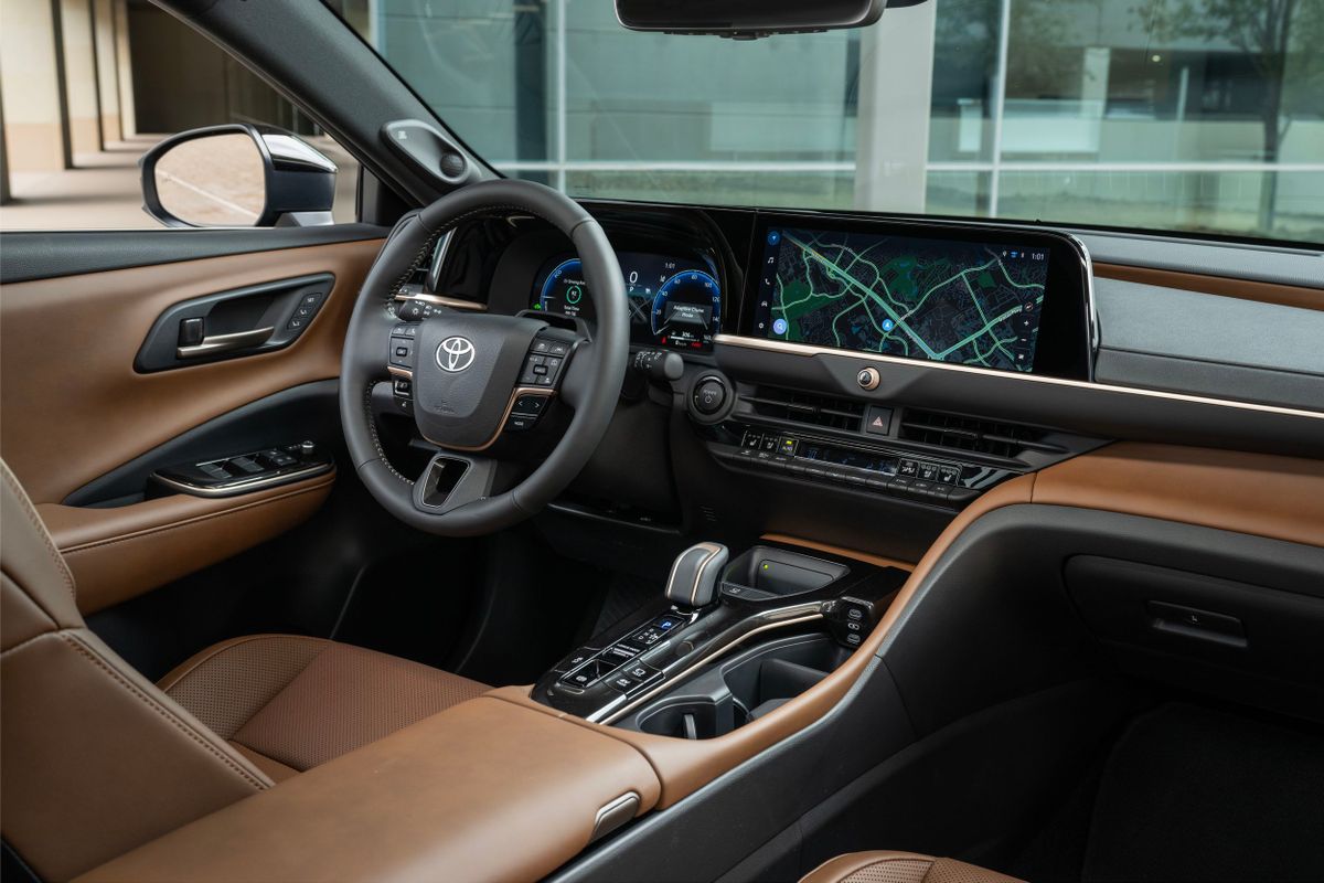 Toyota Crown Signia 2023. Передние сидения. Внедорожник 5 дв., 1 поколение