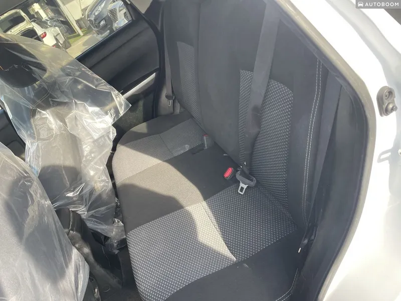 Suzuki Vitara 2nd hand, 2023