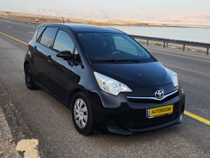 Toyota Space Verso, 2011, photo