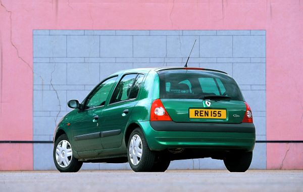 Renault Clio 2001. Carrosserie, extérieur. Mini 5-portes, 2 génération, restyling