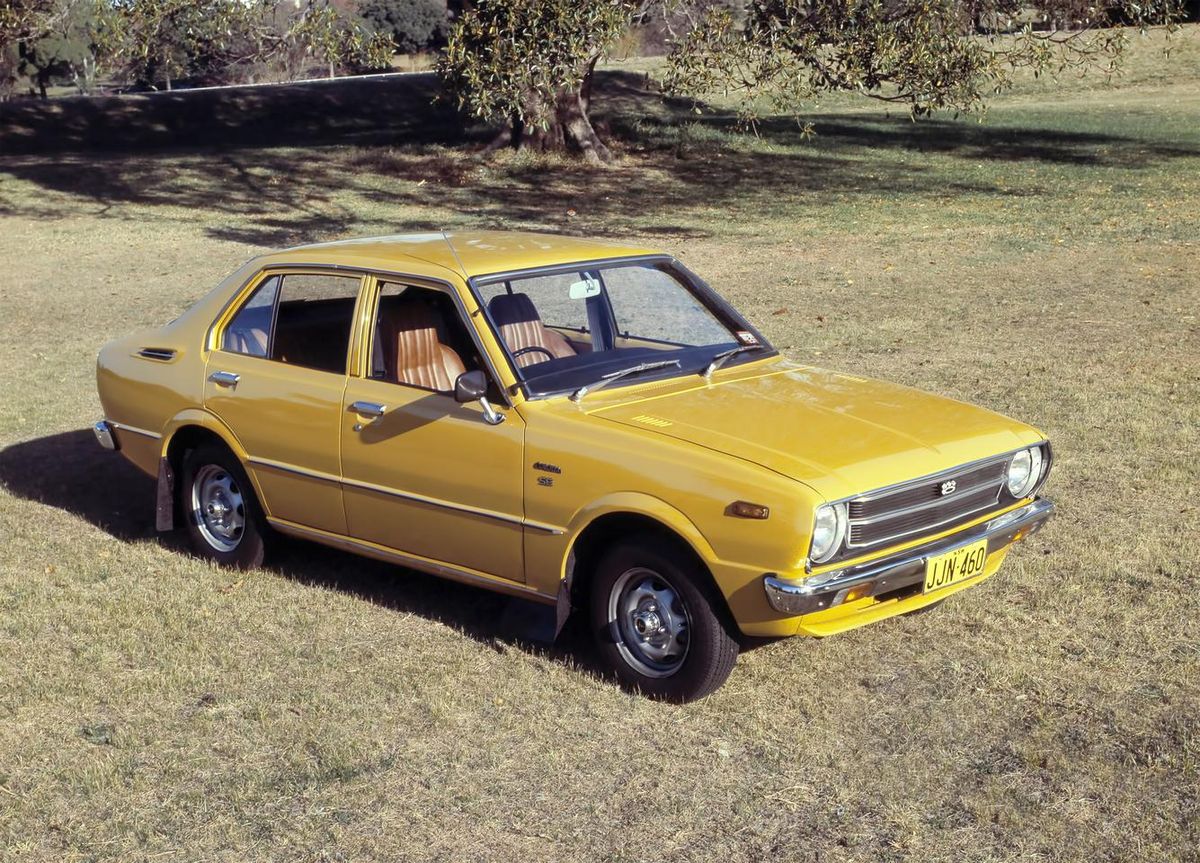 Тойота Королла 1974. Кузов, экстерьер. Седан, 3 поколение