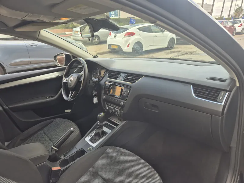 Skoda Octavia с пробегом, 2016