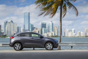 Хонда HR-V 2015. Кузов, экстерьер. Внедорожник 5 дв., 2 поколение