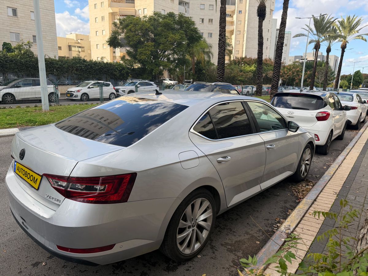 سكودا سوبيرب مستعمل, 2018