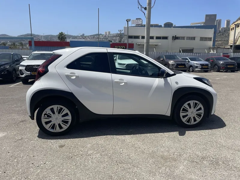 Toyota Aygo 2nd hand, 2022