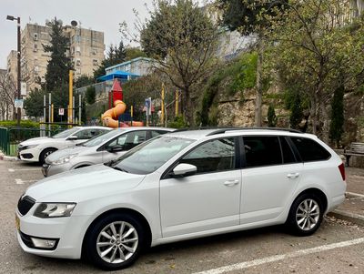 סקודה אוקטביה יד 2 רכב, 2017, פרטי