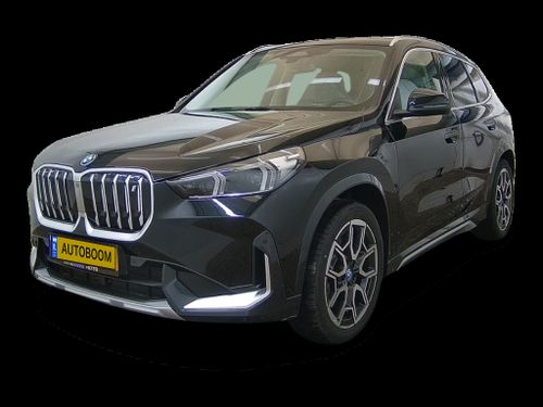 BMW iX1, 2024, photo