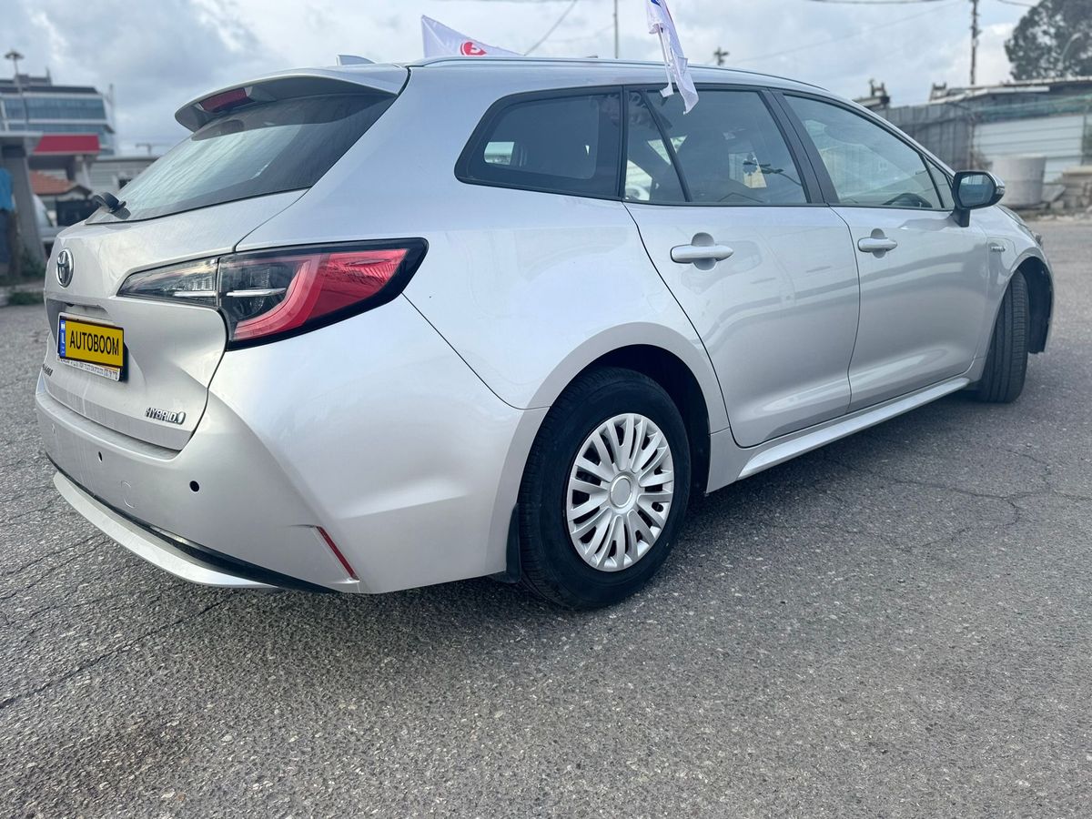 Toyota Corolla с пробегом, 2020