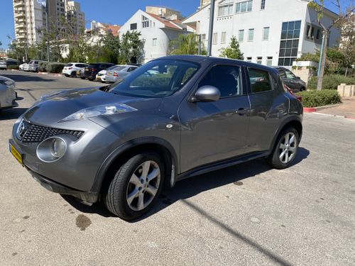 Nissan Juke, 2011, фото