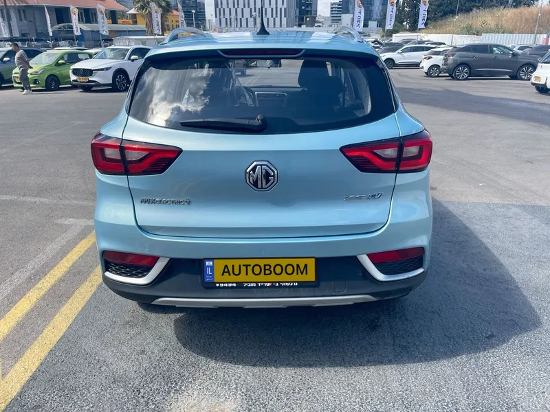 MG ZS 2nd hand, 2021, private hand