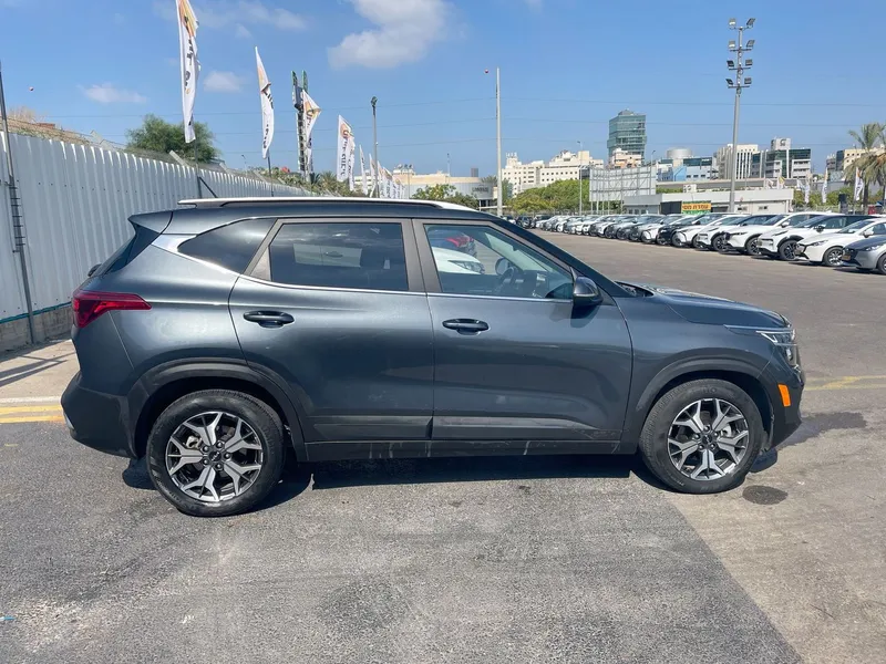 Kia Seltos 2nd hand, 2022, private hand