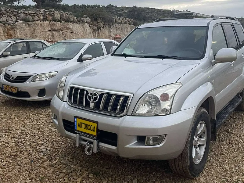 Toyota Land Cruiser 2nd hand, 2006, private hand