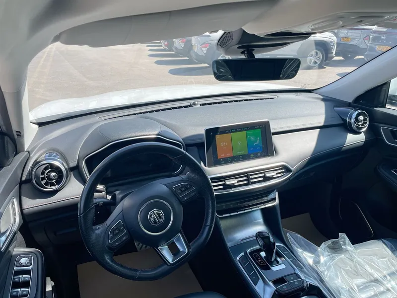 MG EHS 2ème main, 2022, main privée