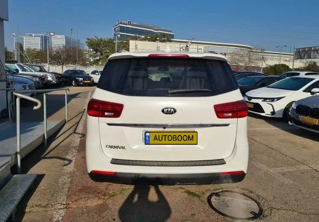 Kia Carnival с пробегом, 2021, частная рука