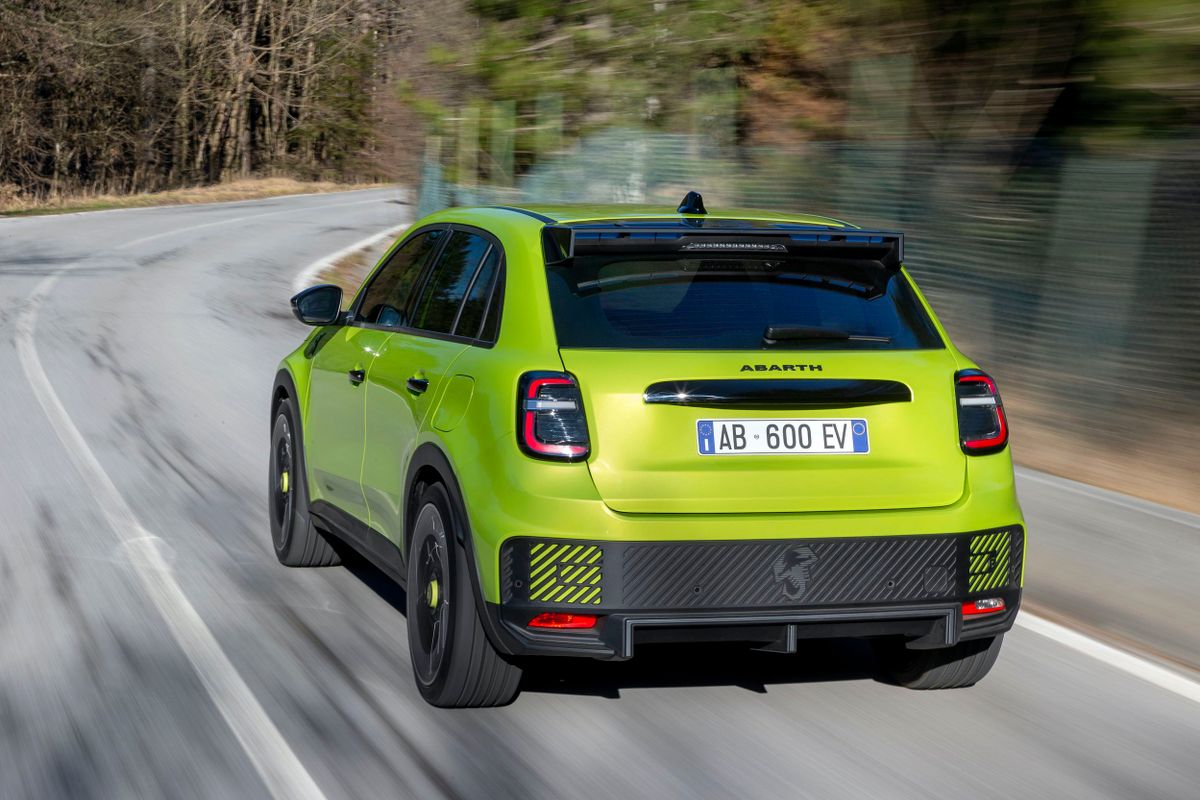 Abarth 600e 2024. Кузов, экстерьер. Хэтчбек 5 дв., 1 поколение