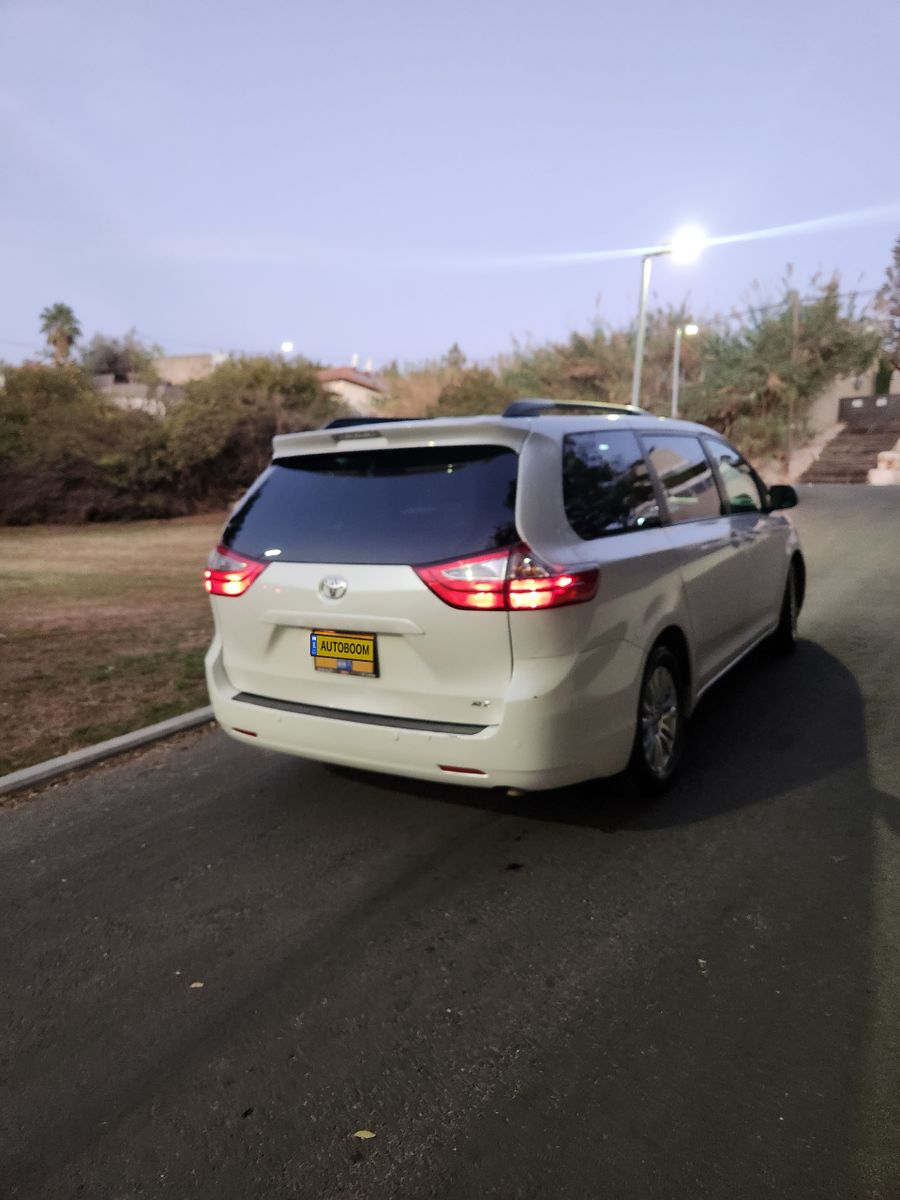 Toyota Sienna 2nd hand, 2018, private hand
