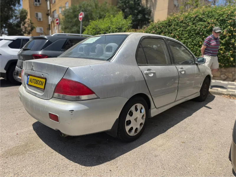 מיצובישי לנסר יד 2 רכב, 2008, פרטי