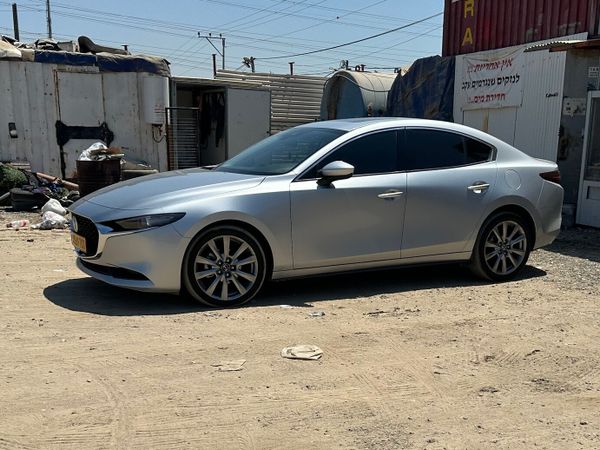 Mazda 3 2nd hand, 2023, private hand