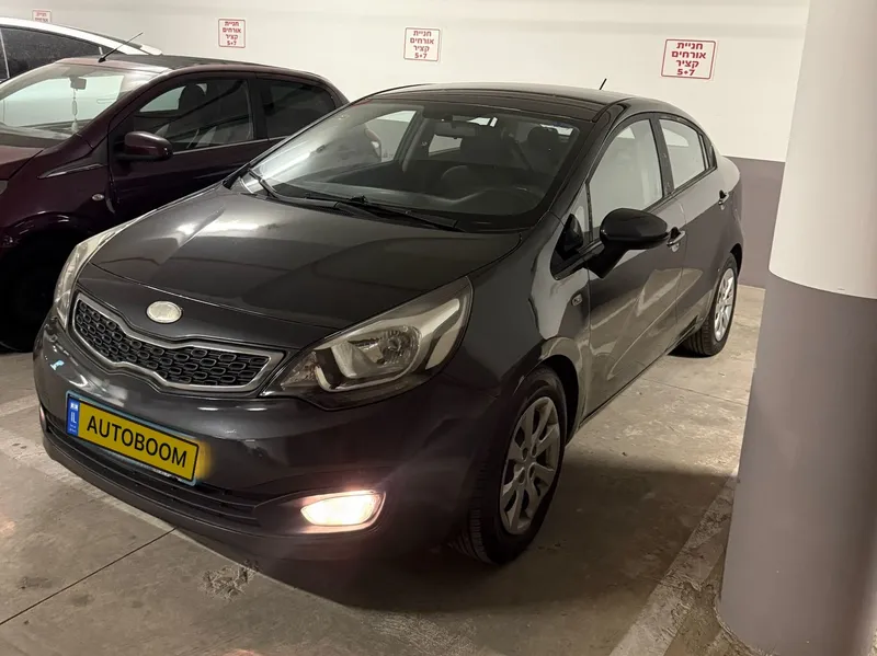 Kia Rio 2nd hand, 2013