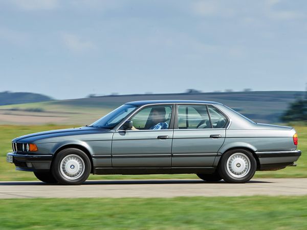 BMW 7 series 1986. Carrosserie, extérieur. Berline longue, 2 génération