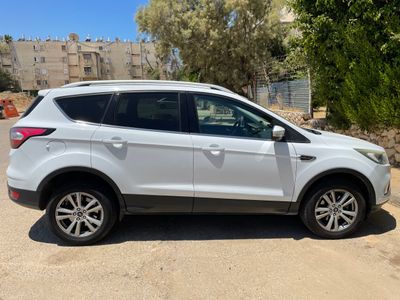 Ford Kuga 2nd hand, 2018, private hand