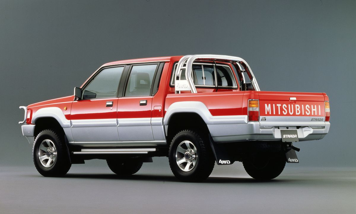מיצובישי  סטראדה 1991. מרכב, צורה. טנדר תא כפול, 1 דור