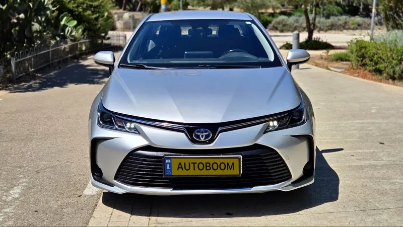 Toyota Corolla с пробегом, 2021