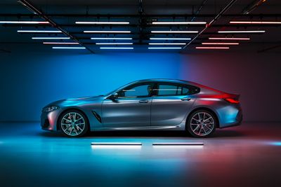 BMW סדרה 8. האיזון המושלם בין דינמיות לבין עוצמה.