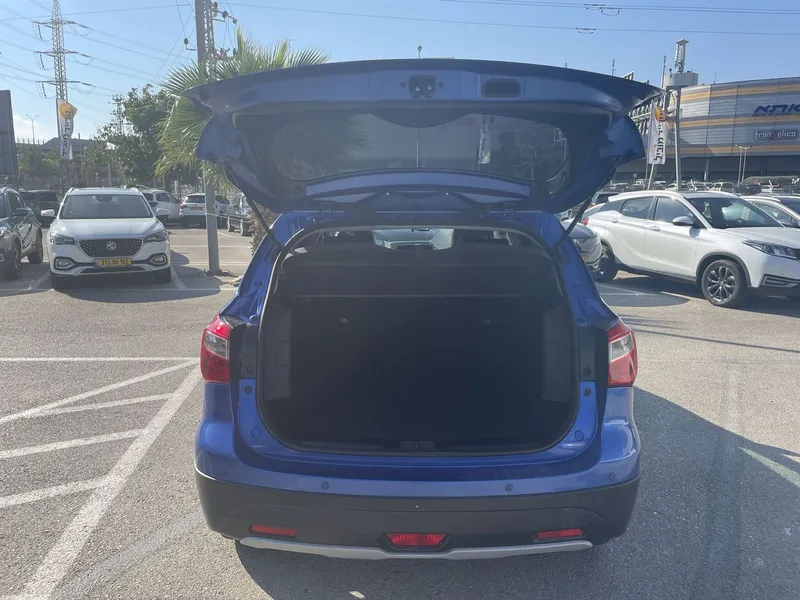 Suzuki SX4 2ème main, 2015, main privée