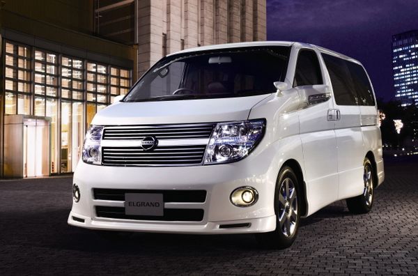 Nissan Elgrand 2002. Carrosserie, extérieur. Monospace, 2 génération