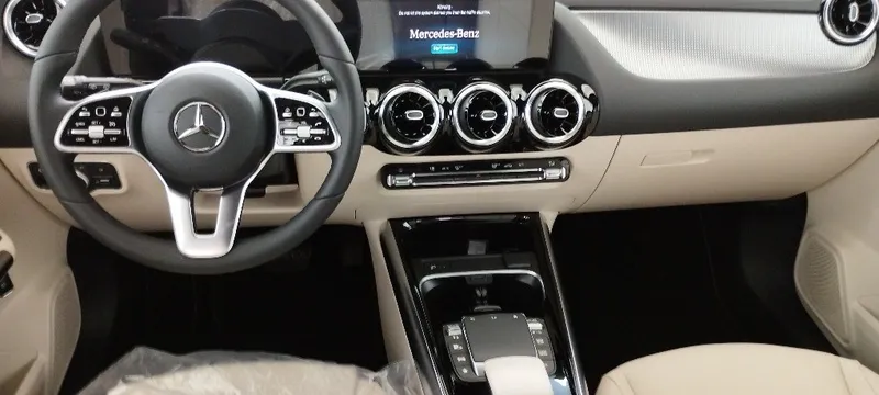 Mercedes GLA nouvelle voiture, 2024, main privée