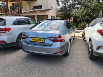 Skoda Superb с пробегом, 2018, частная рука