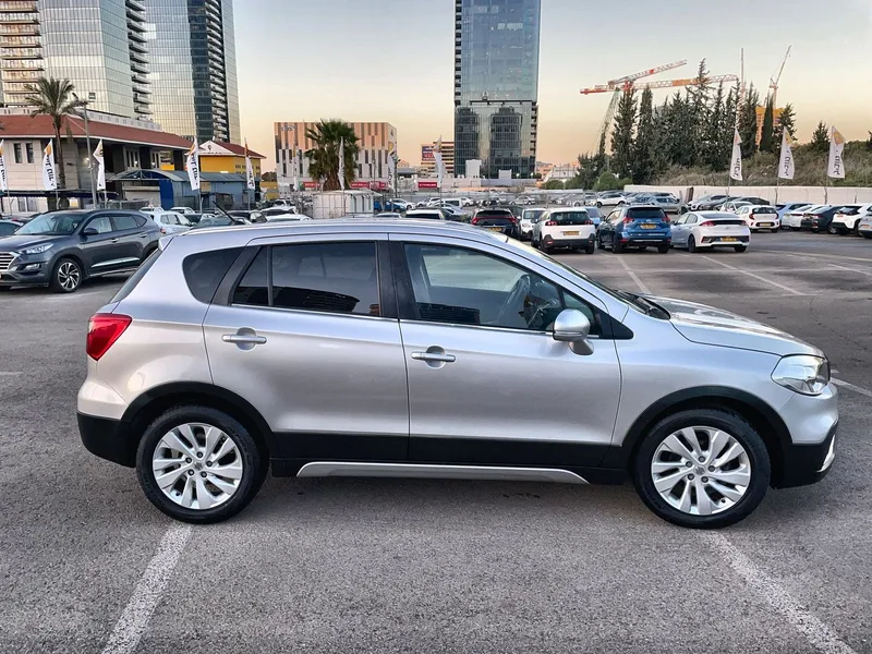 Suzuki Crossover 2ème main, 2018, main privée