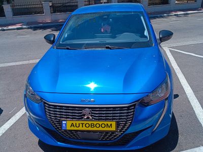 Peugeot 208 2nd hand, 2023, private hand
