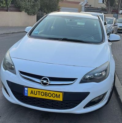 Opel Astra 2nd hand, 2013, private hand