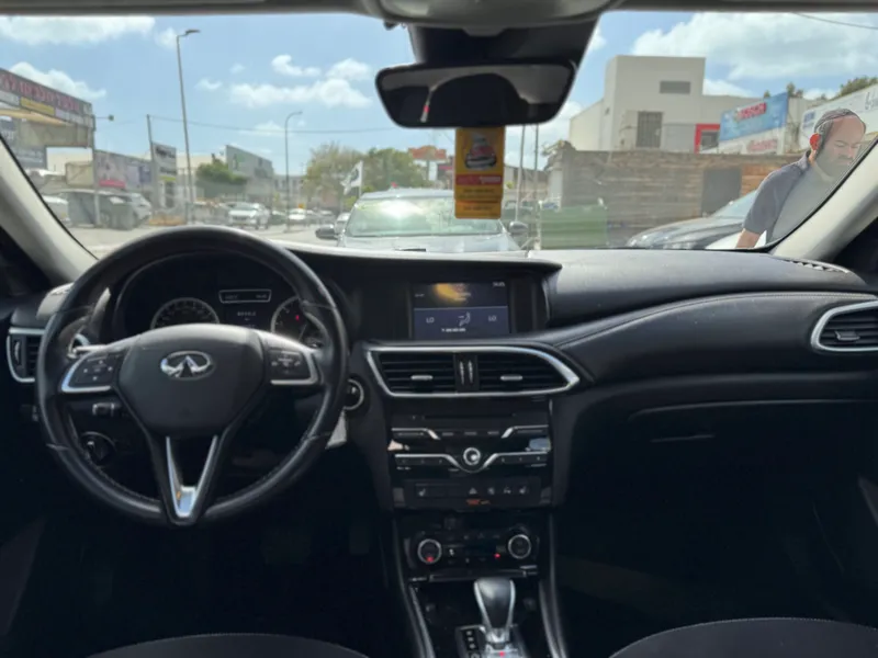 Infiniti Q30 2nd hand, 2017, private hand