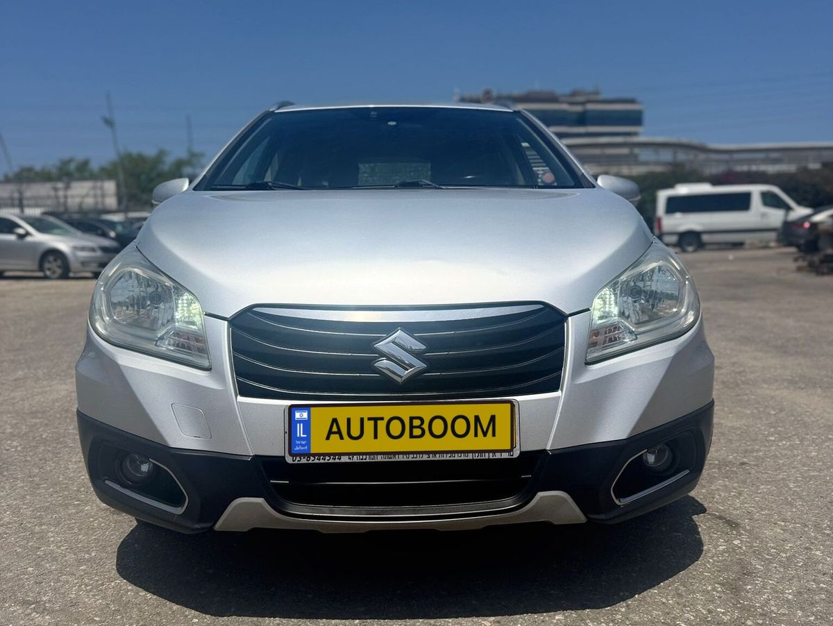 Suzuki SX4 2ème main, 2013, main privée