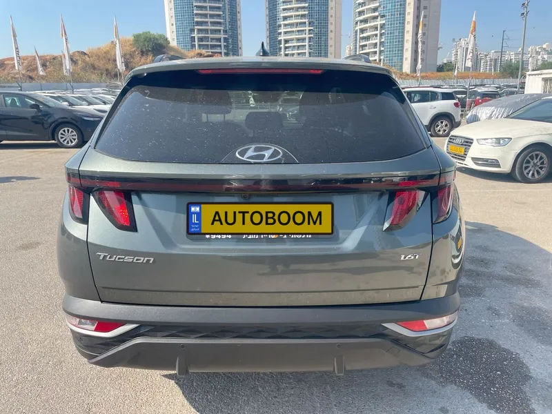 Hyundai Tucson 2nd hand, 2022, private