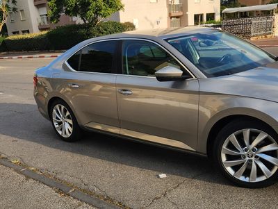 Skoda Superb 2nd hand, 2018, private hand