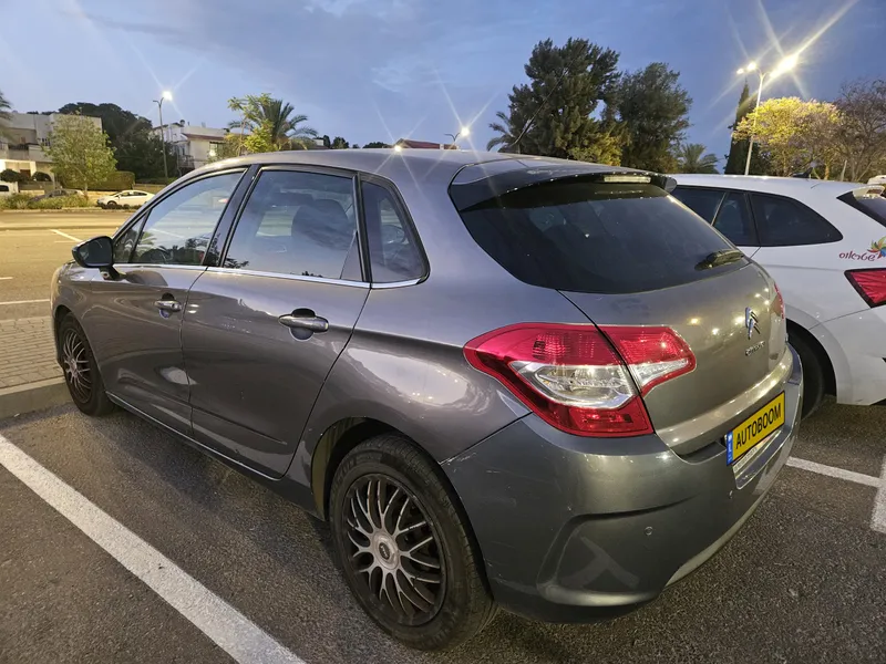 Citroen C4 с пробегом, 2011