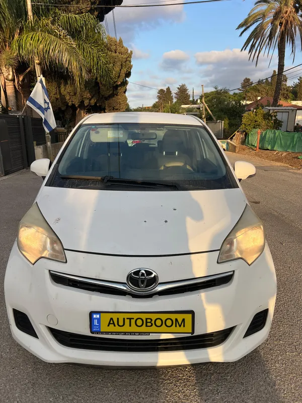 Toyota Space Verso 2nd hand, 2011, private hand