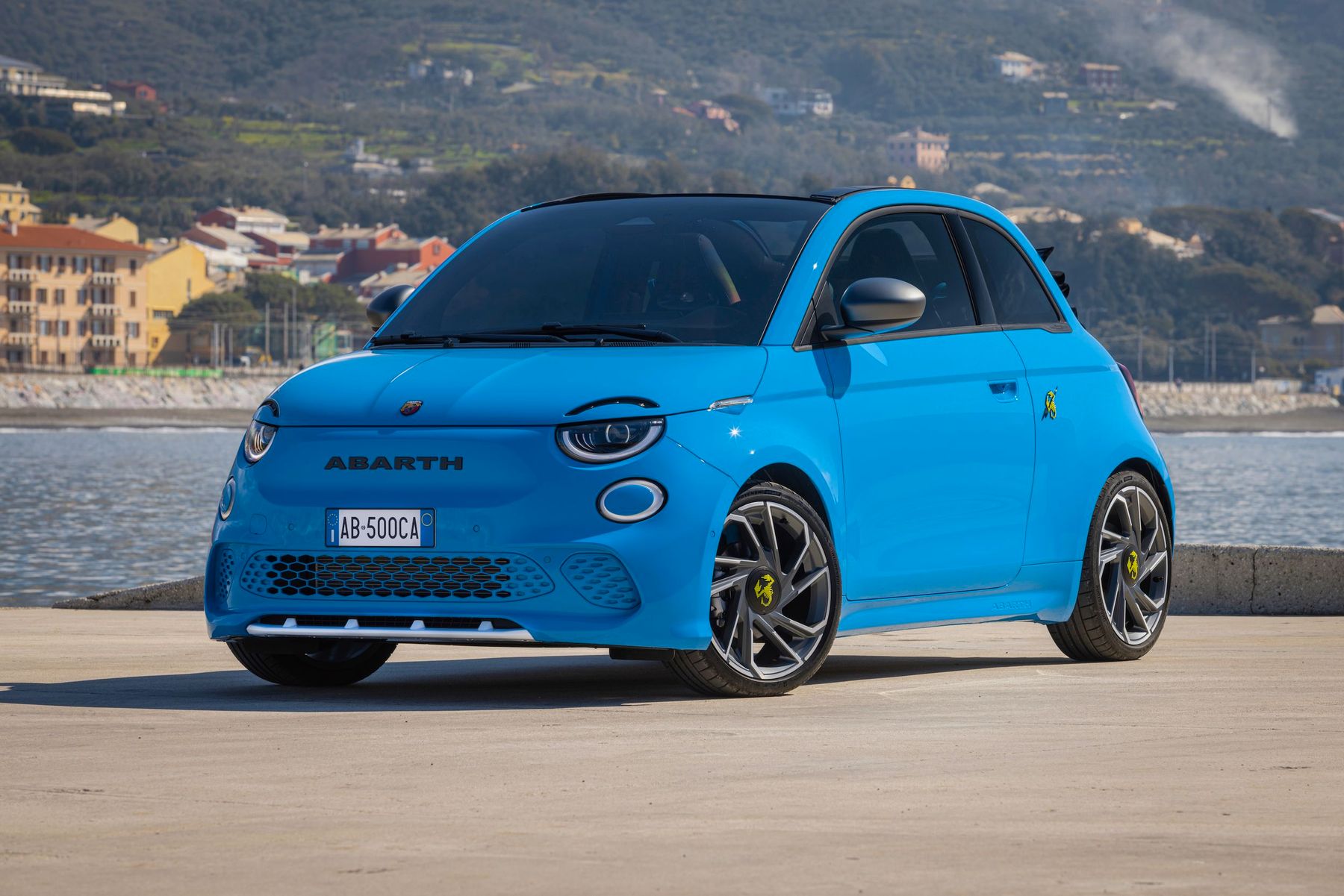 Fiat 500 Abarth кабриолет